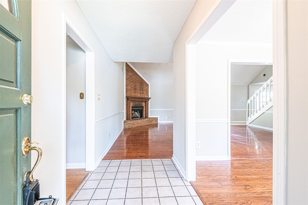 7814 Fawn Ridge Cove Memphis, TN 38016 - Photo 2 of 25 Gallery Image 2