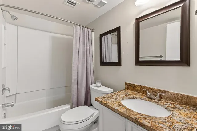 $380,000 | 5833 Cove Landing Road, Unit 304, Burke, VA 22015