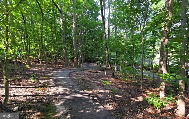 $380,000 | 5833 Cove Landing Road, Unit 304, Burke, VA 22015