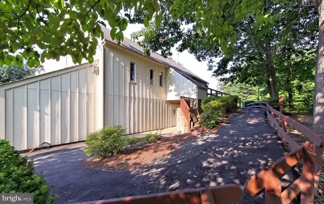 $380,000 | 5833 Cove Landing Road, Unit 304, Burke, VA 22015