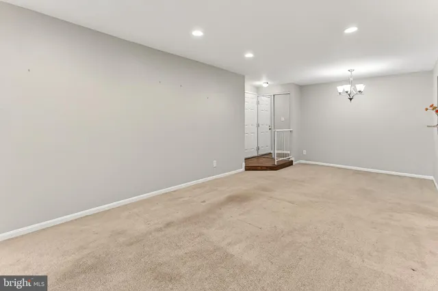 $380,000 | 5833 Cove Landing Road, Unit 304, Burke, VA 22015