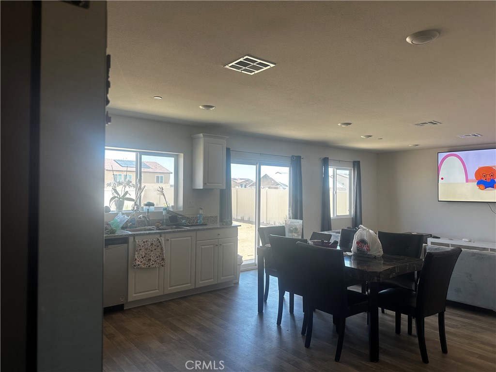 10114 Colten Rdg Street Adelanto, CA 92301 - Photo 7 of 18