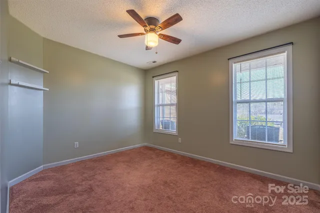 $289,999 | 5045 Stetson Lane, Claremont, NC 28610