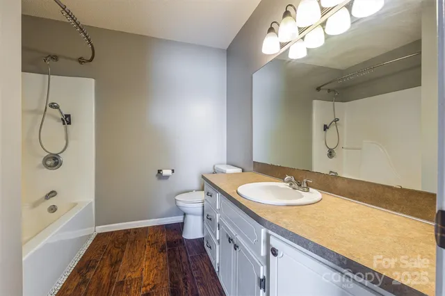 $289,999 | 5045 Stetson Lane, Claremont, NC 28610