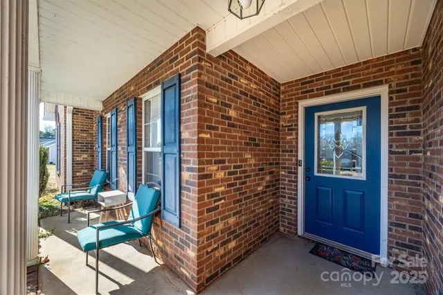 $289,999 | 5045 Stetson Lane, Claremont, NC 28610