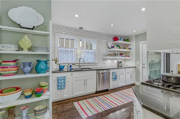 $295,000 | 4233 Mercier Street, Kansas City, MO 64111