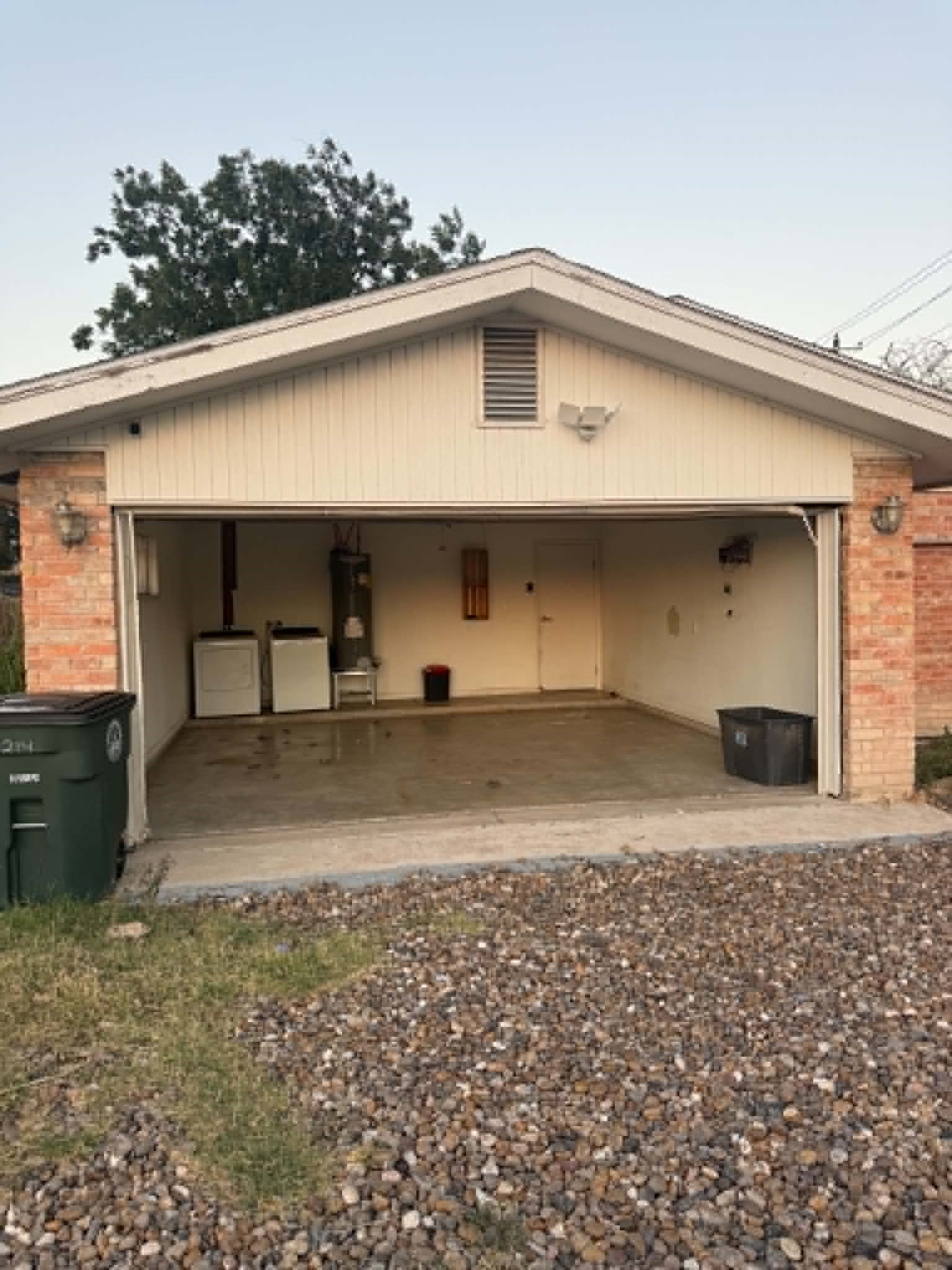 2 South Mile Road Mission, TX 78573 - Photo 6 of 16 Garage with lots of space