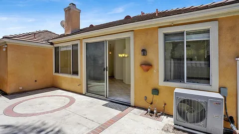 $1,075,000 | 13396 North Hearst Court, Tustin, CA 92782