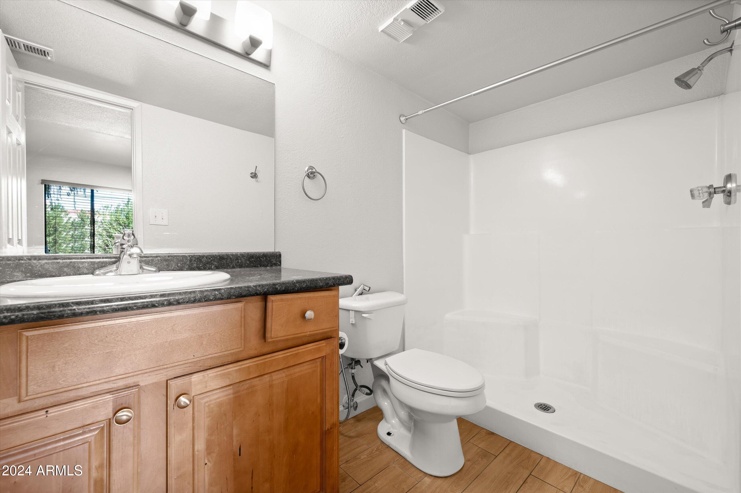 5877 North Granite Reef Road, Unit 1154 Scottsdale, AZ 85250 - Photo 15 of 31 Primary Bathroom