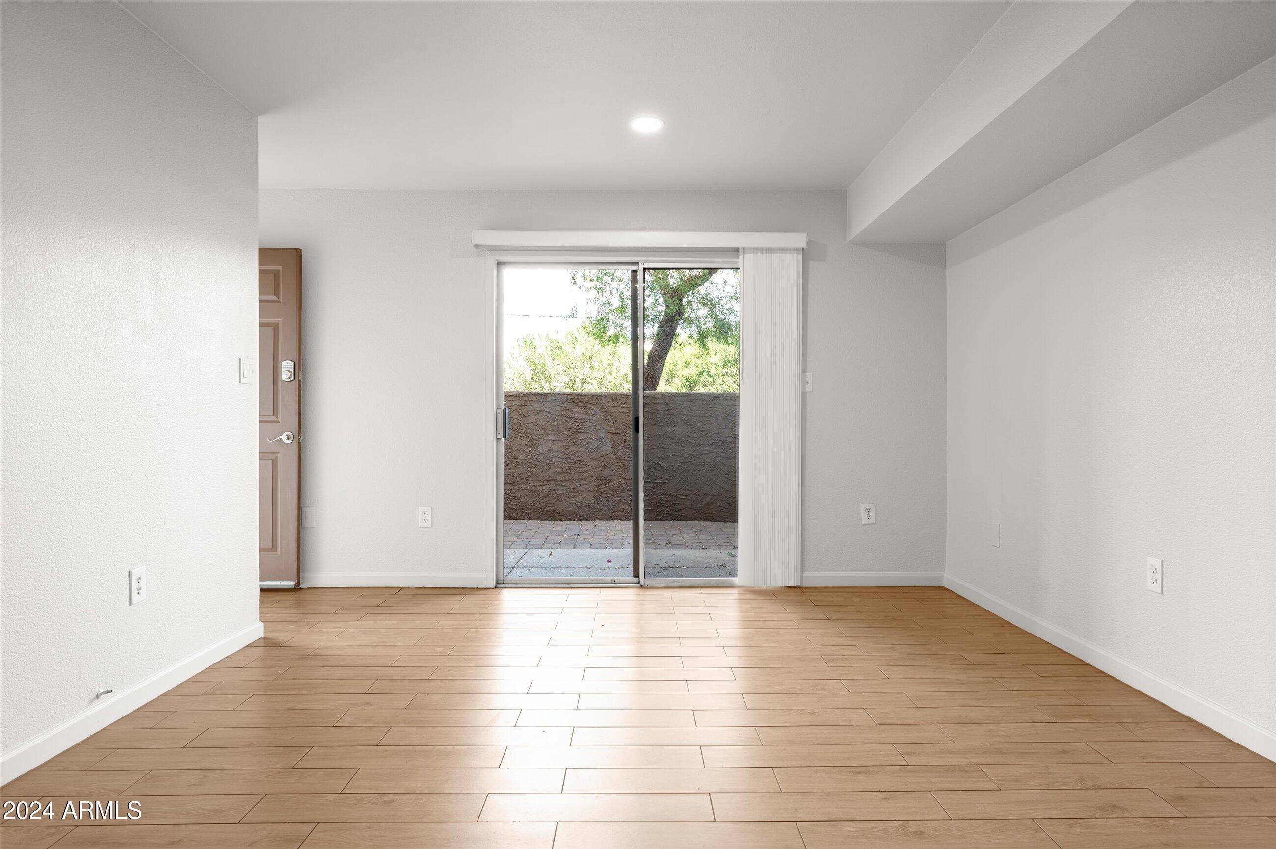 5877 North Granite Reef Road, Unit 1154 Scottsdale, AZ 85250 - Photo 21 of 31 Family Room
