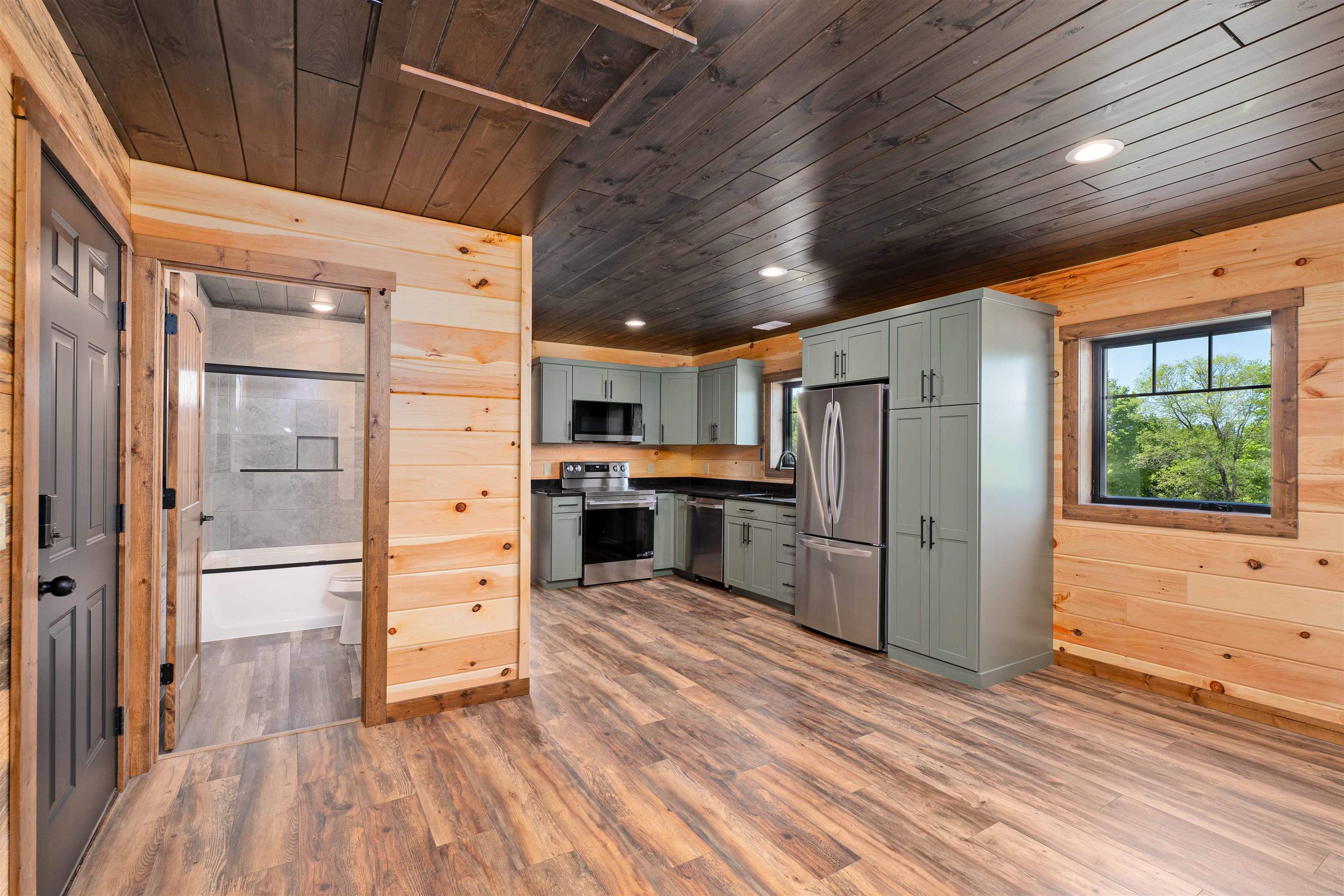 7788 Sayler Road Williamsburg, MI 49690 - Photo 25 of 41