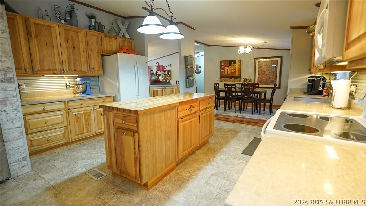99 Rustic Woods Road Sunrise Beach, MO 65079 - Photo 18 of 48