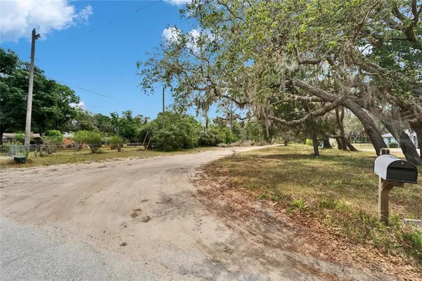 a view of outdoor space with garden view