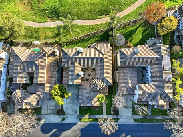 a view of an outdoor space