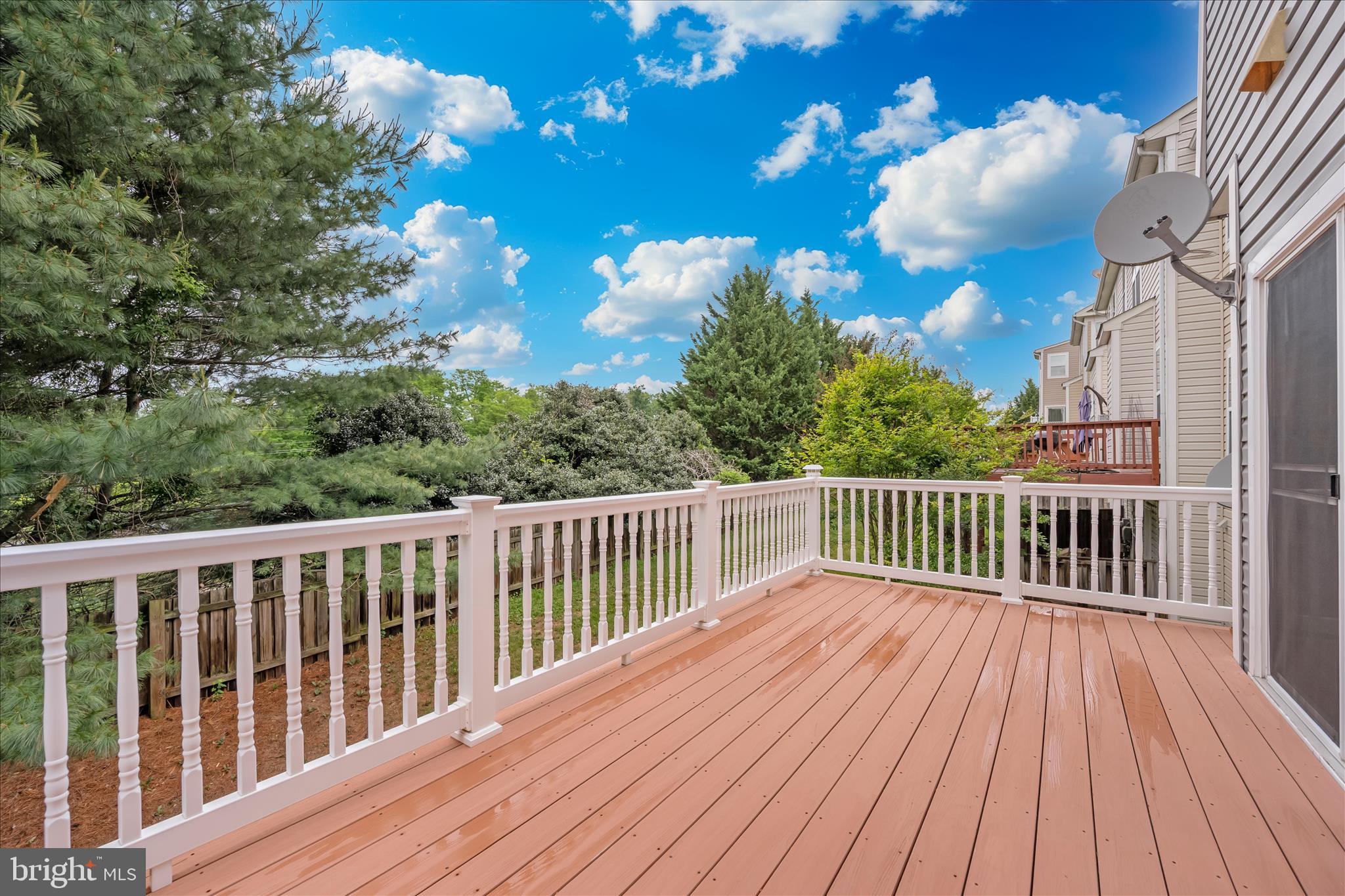 21 Inkberry Circle Gaithersburg, MD 20877 - Photo 23 of 51 a view of balcony with wooden floor