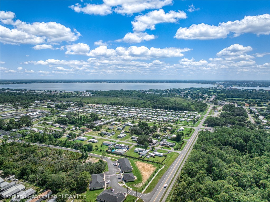 2483 Hammock Road Sebring, FL 33875 - Photo 4 of 19 Gallery Image 4