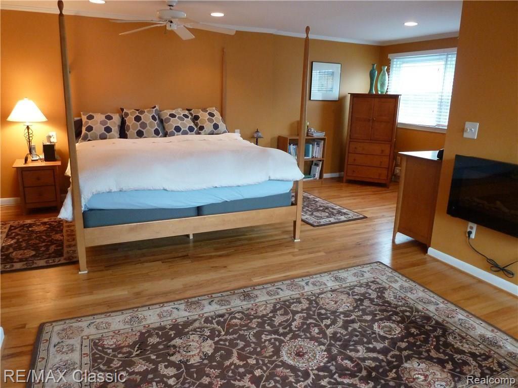 7446 Franklin Ridge Way West Bloomfield, MI 48322 - Photo 21 of 41 P1050284.JPG