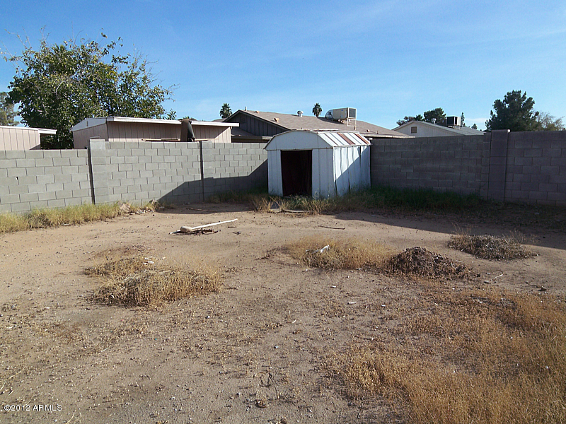 4513 East Wayland Road Phoenix, AZ 85040 - Photo 9 of 9 100_2686