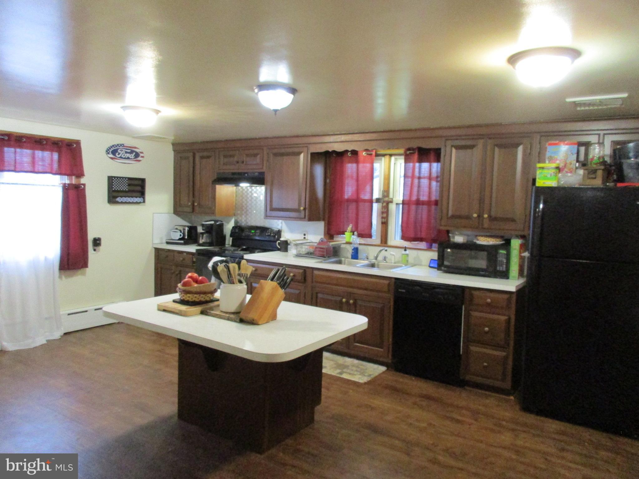 647 Red Hill Road Narvon, PA 17555 - Photo 7 of 8 Gallery Image 7