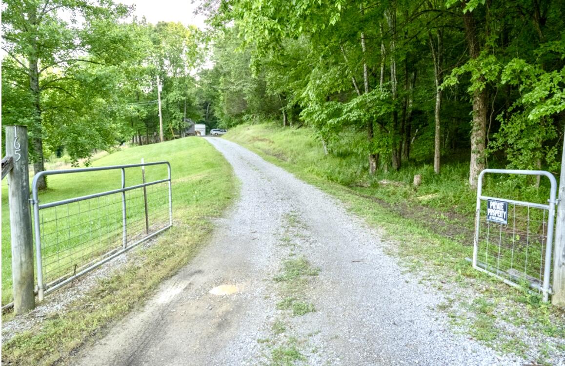165 Webb Road Pikeville, TN 37367 - Photo 2 of 24 IMG_9474