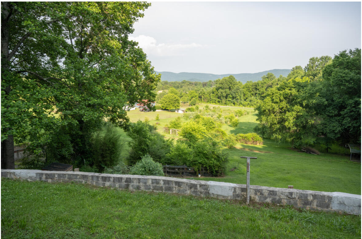 165 Webb Road Pikeville, TN 37367 - Photo 5 of 24 IMG_9467