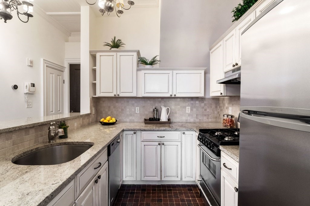 189 Beacon Street, Unit 4 Boston, MA 02116 - Photo 6 of 9