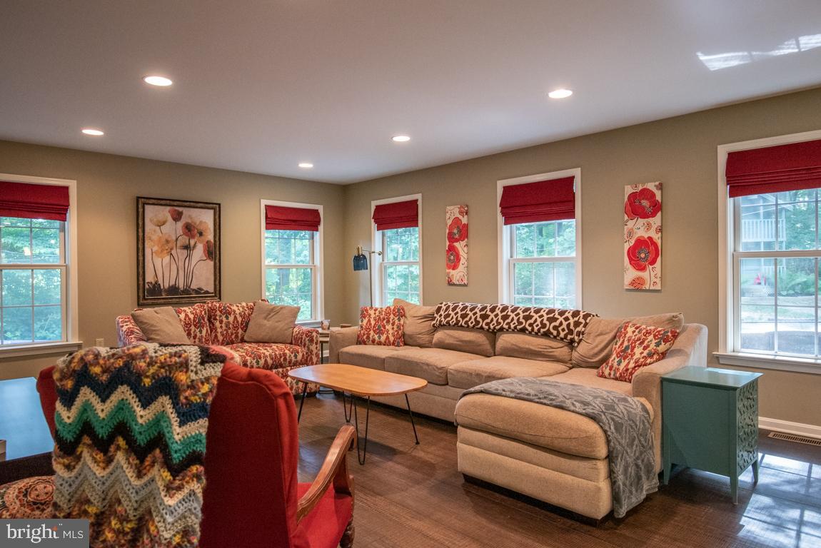 175 Little Britain Road Nottingham, PA 19362 - Photo 20 of 48 Living Room