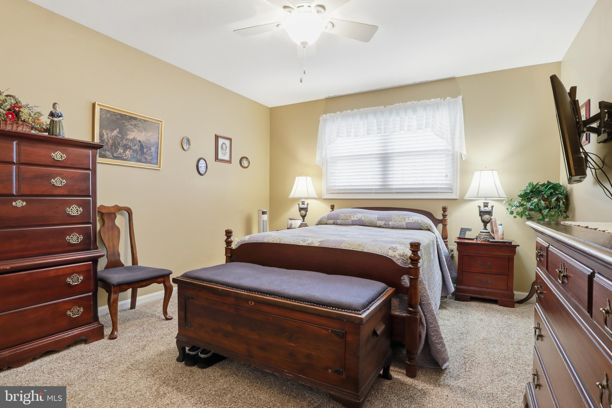 160 Greenleaf Road York, PA 17406 - Photo 21 of 46 Cozy retreat with warm, inviting tones.