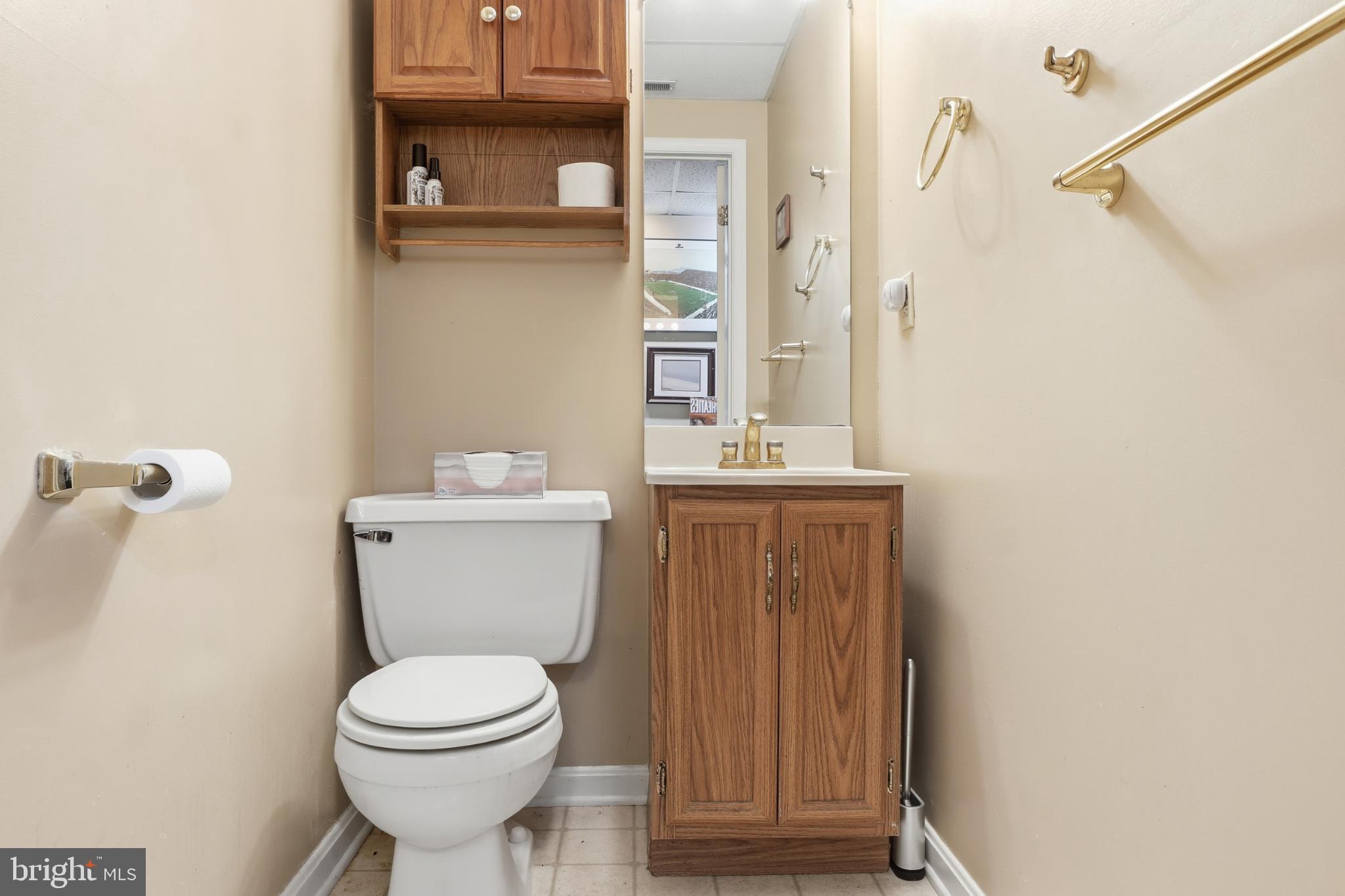 160 Greenleaf Road York, PA 17406 - Photo 28 of 46 Charming half-bath with warm tones.