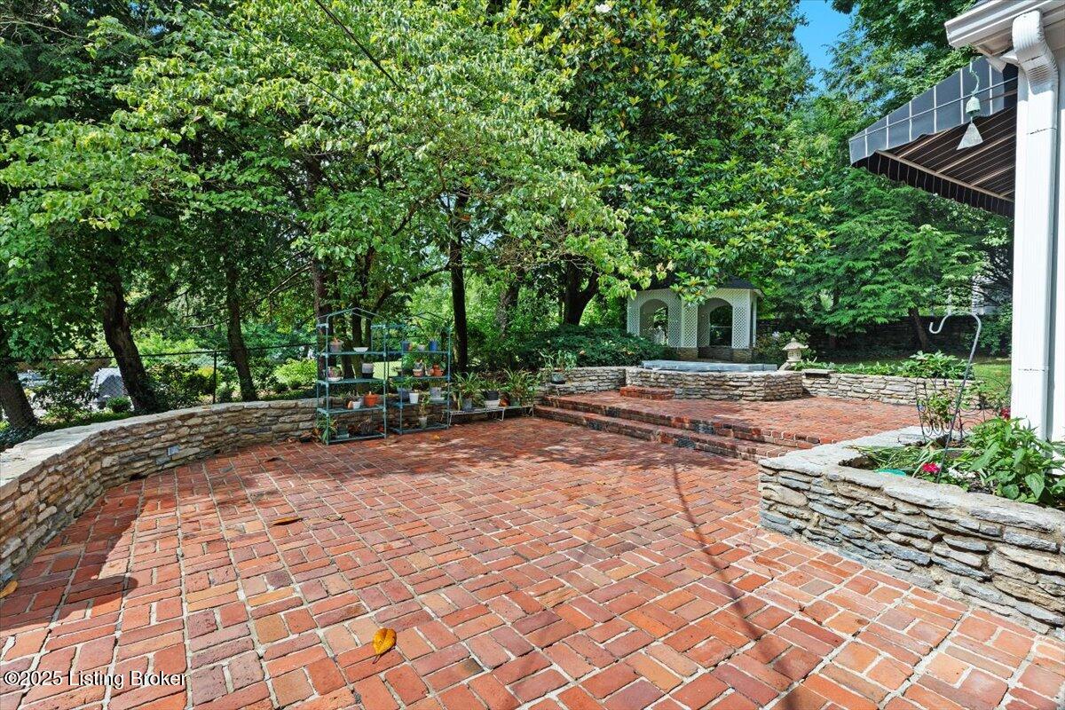 5612 Apache Road Louisville, KY 40207 - Photo 44 of 55 44-5612 Apache Rd-44