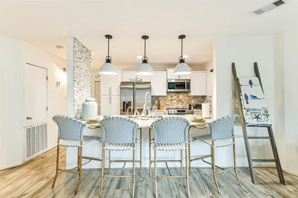 $345,000 | 7312 Seawall Boulevard, Unit 217, Galveston, TX 77551