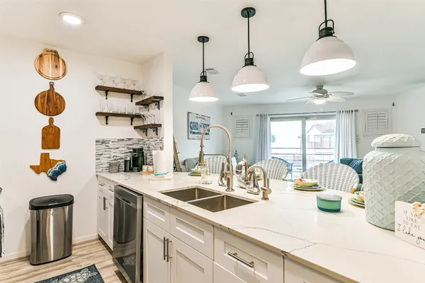 $345,000 | 7312 Seawall Boulevard, Unit 217, Galveston, TX 77551