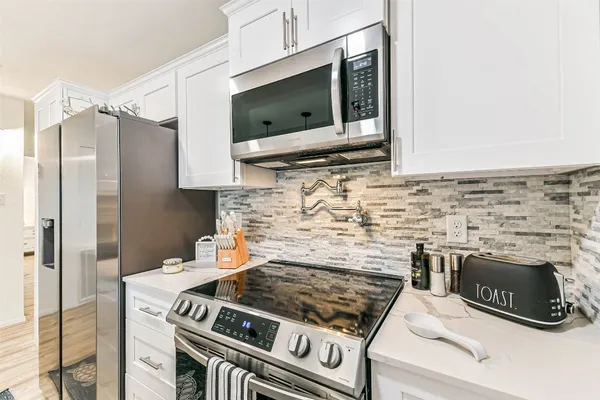 $345,000 | 7312 Seawall Boulevard, Unit 217, Galveston, TX 77551