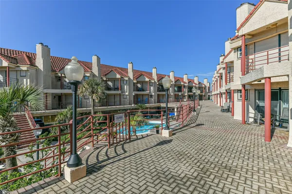 $345,000 | 7312 Seawall Boulevard, Unit 217, Galveston, TX 77551