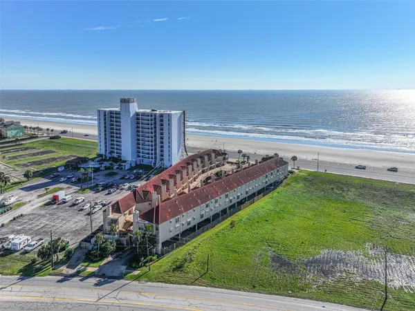 $345,000 | 7312 Seawall Boulevard, Unit 217, Galveston, TX 77551