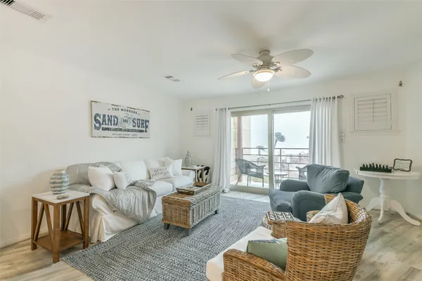 $345,000 | 7312 Seawall Boulevard, Unit 217, Galveston, TX 77551