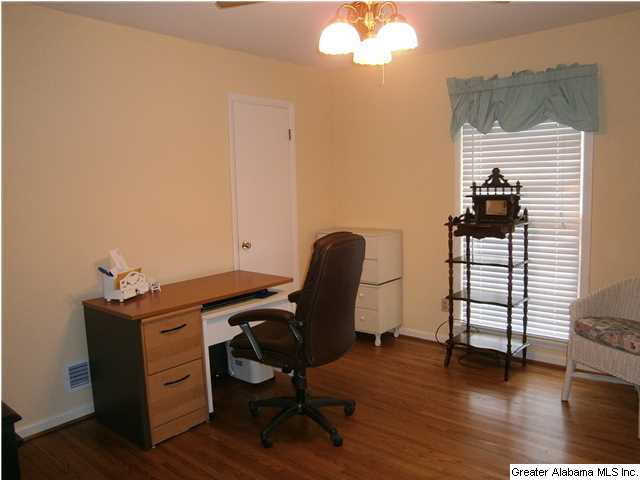 1333 Swallow Lane Birmingham, AL 35213 - Photo 10 of 17