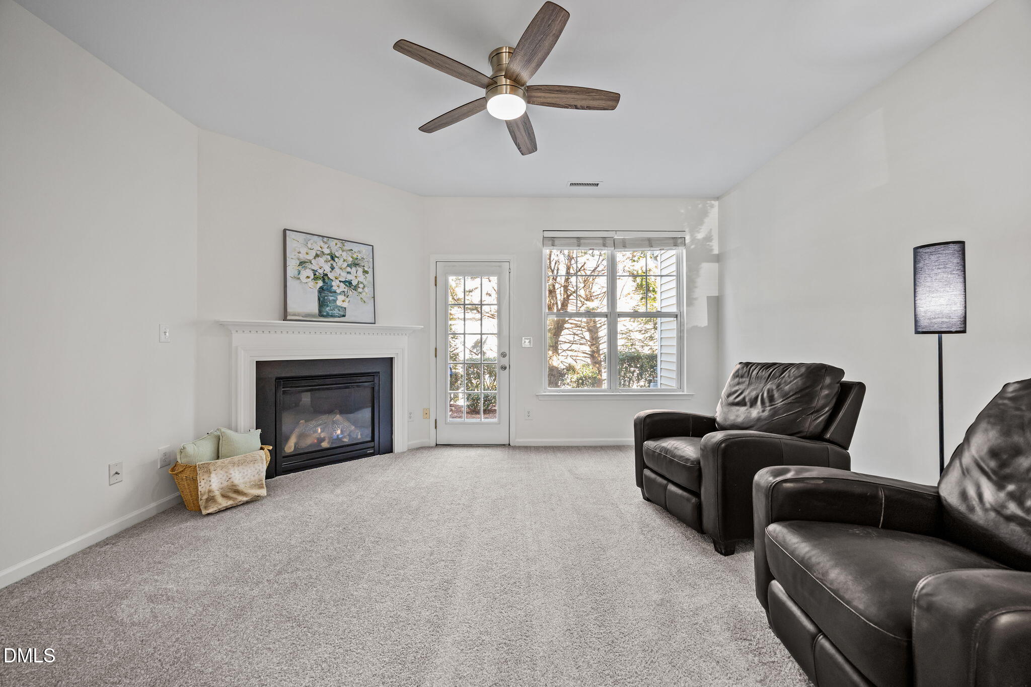 6623 Clarksburg Place Raleigh, NC 27616 - Photo 14 of 32 24-web-or-mls-IMG_9068