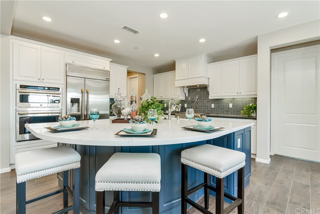 Kitchen is light and bright!