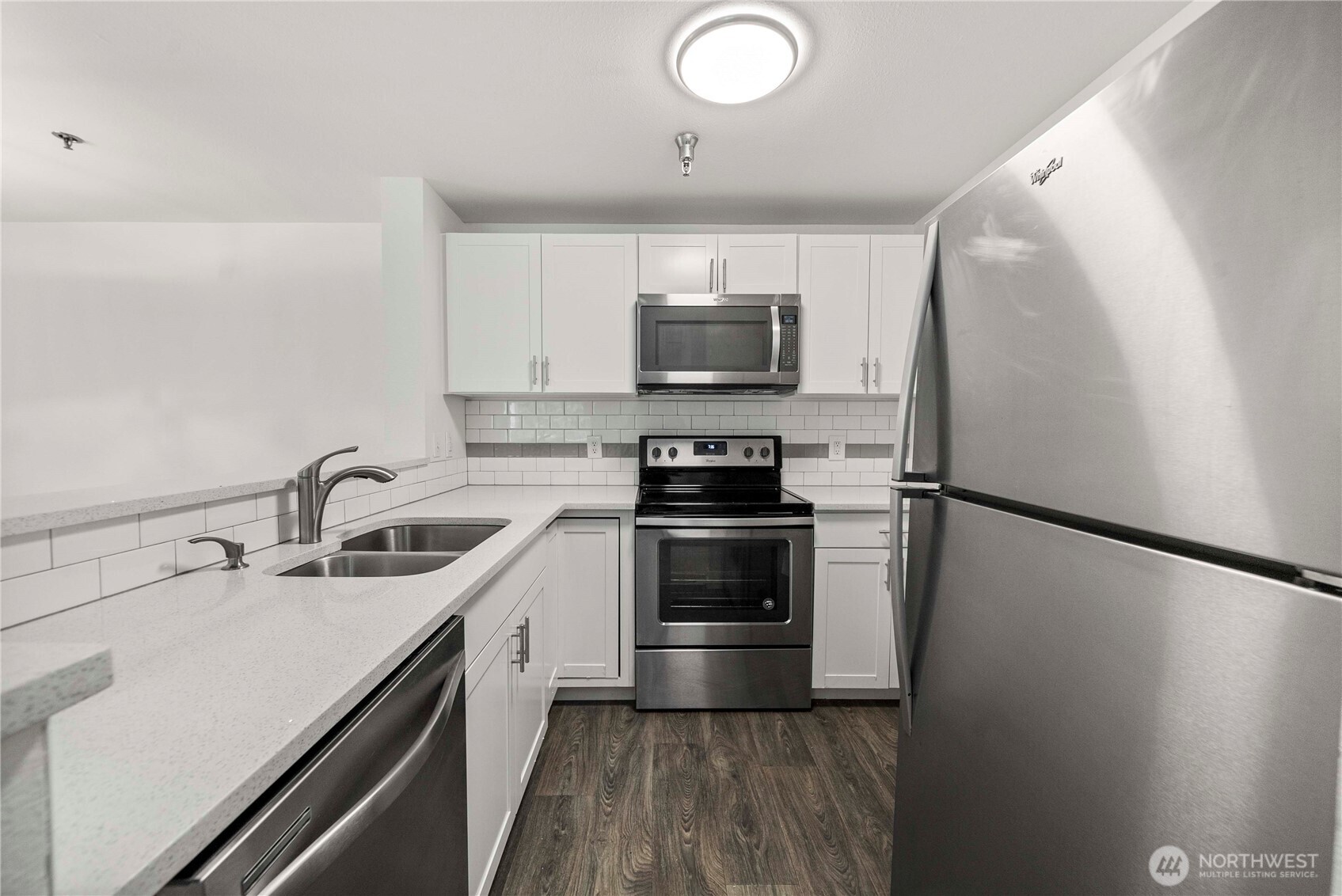 975 Aberdeen Avenue Northeast, Unit C306 Renton, WA 98056 - Photo 12 of 32