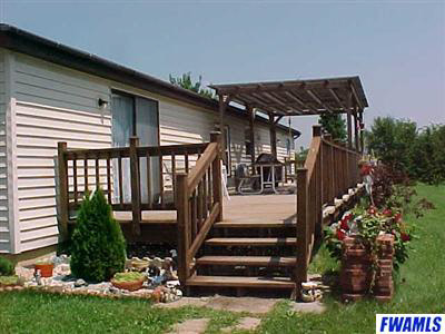 10119 Heffelfinger Road Churubusco, IN 46723 - Photo 2 of 5