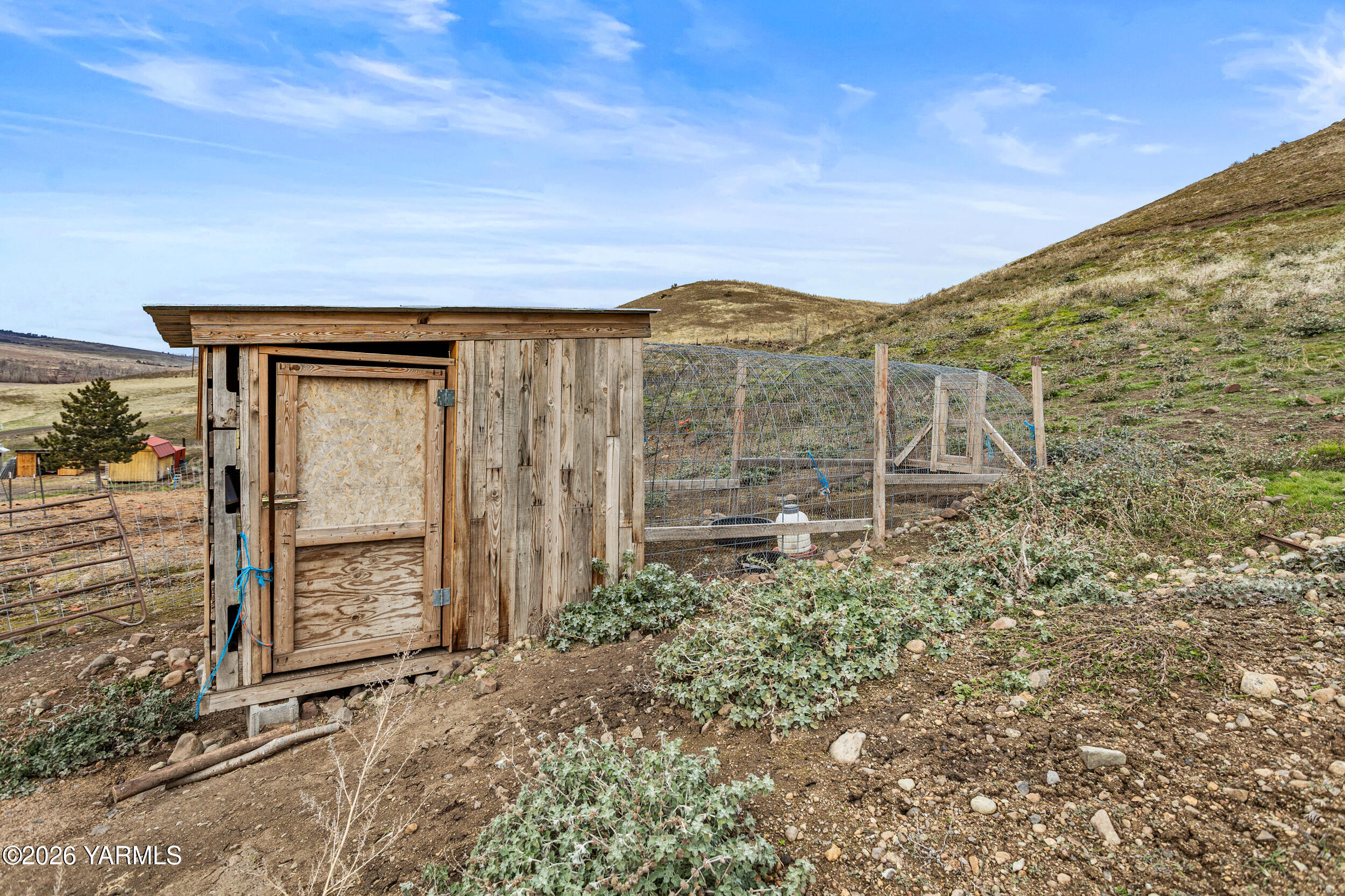 17291 North Wenas Road Selah, WA 98942 - Photo 33 of 38 17291NWenas_33