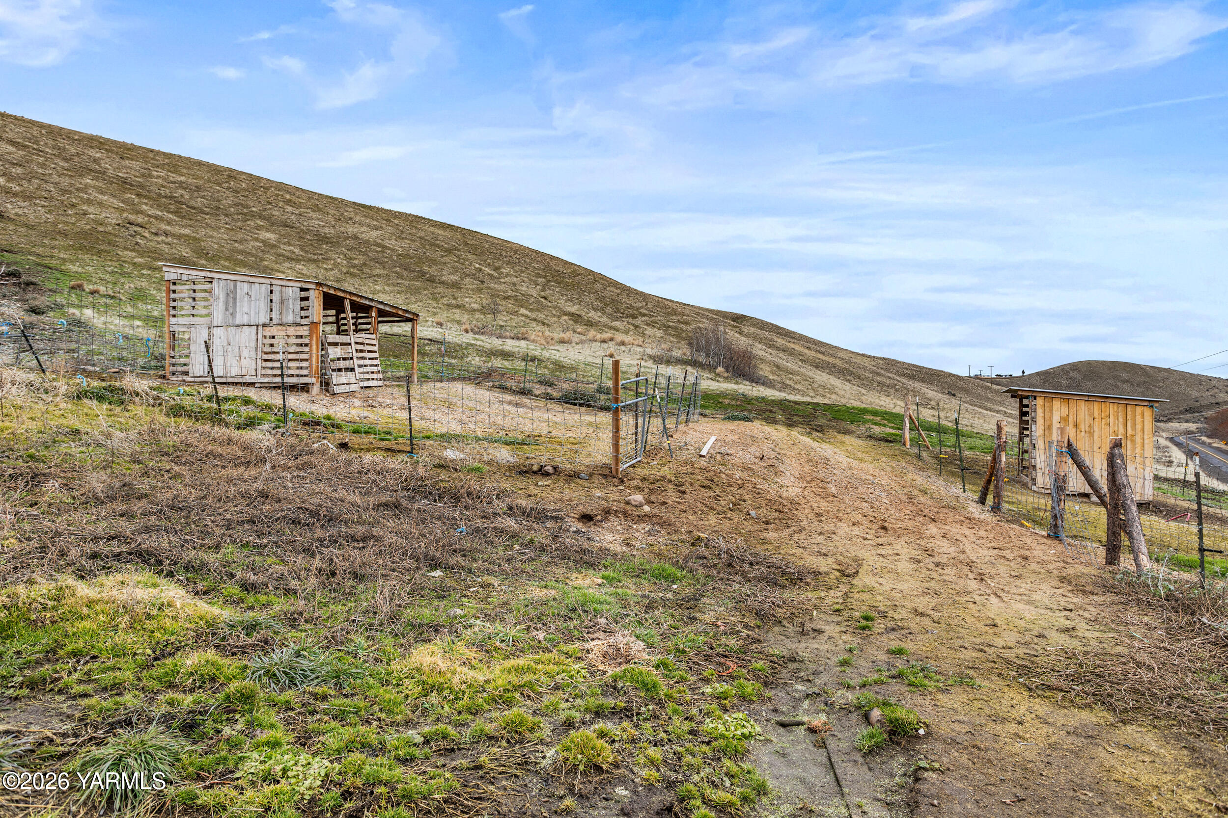 17291 North Wenas Road Selah, WA 98942 - Photo 37 of 38 17291NWenas_36