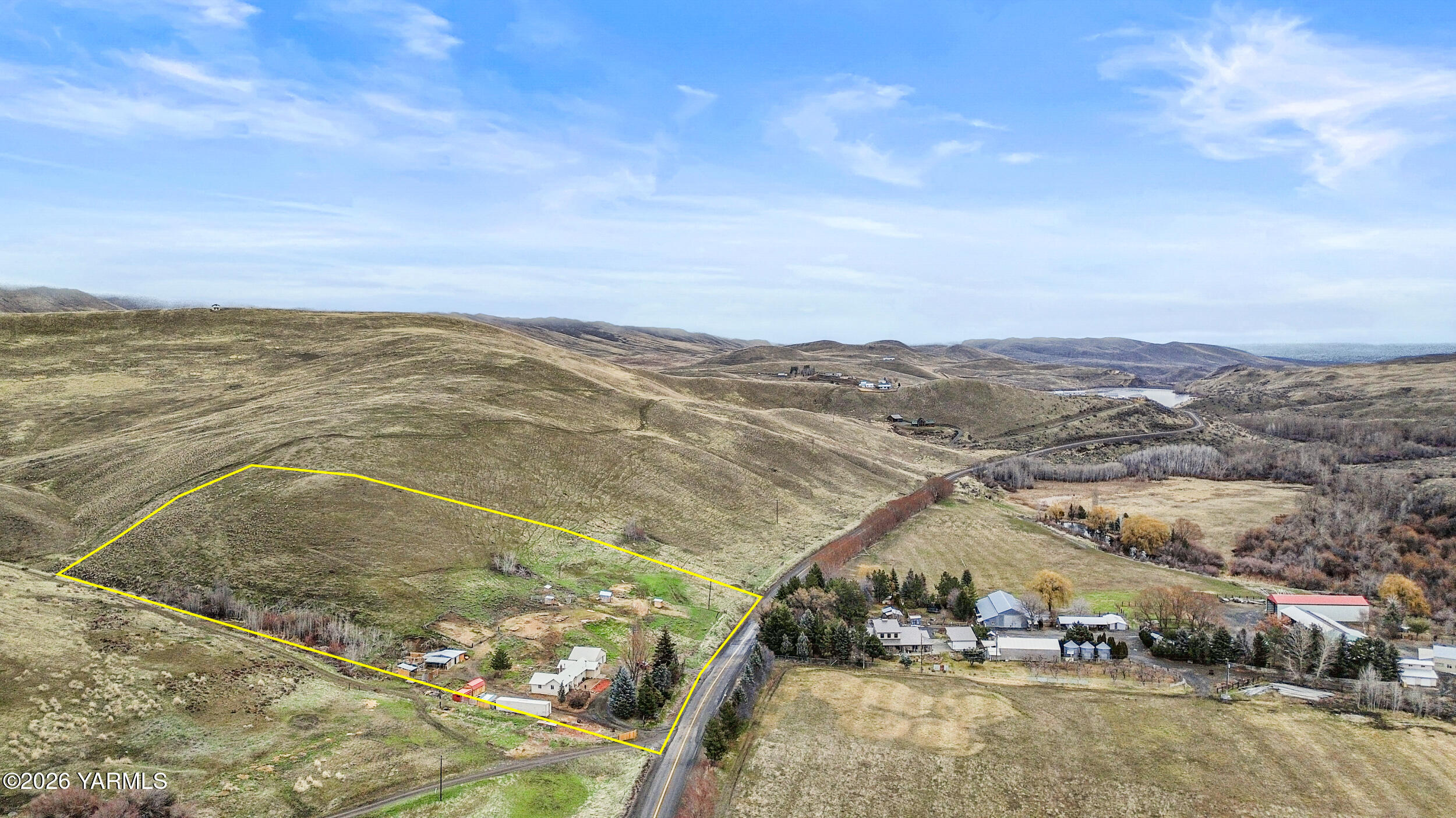 17291 North Wenas Road Selah, WA 98942 - Photo 4 of 38 Looking east