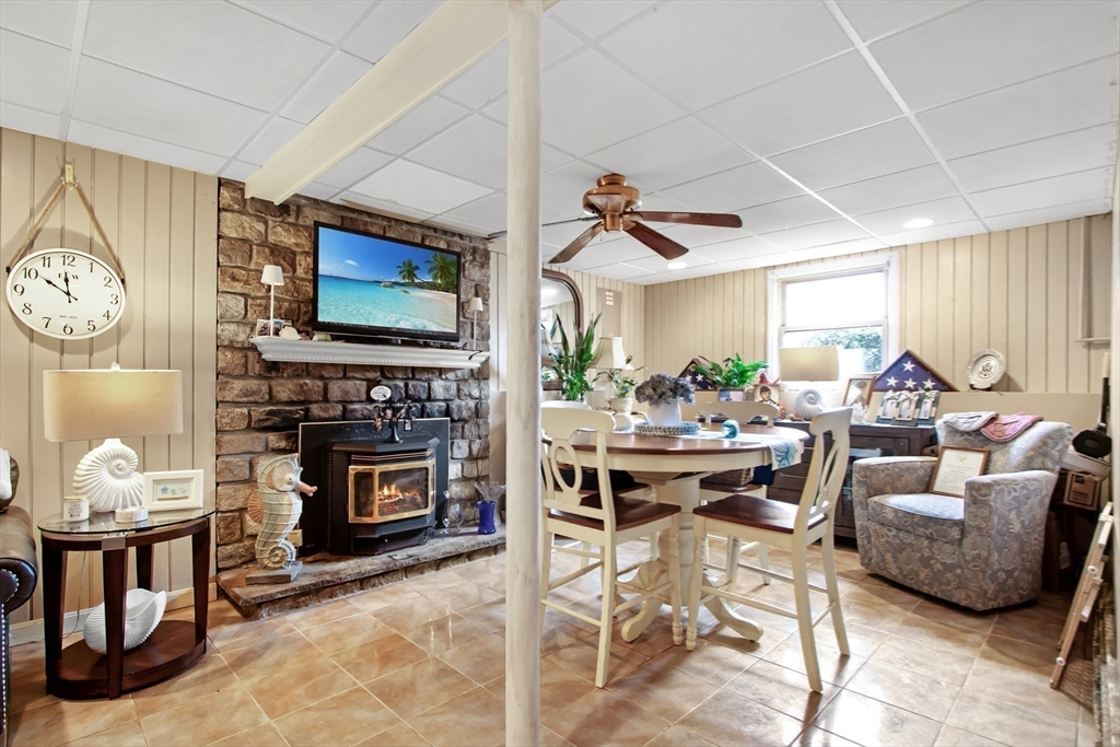 8 Nancy Street Fairhaven, MA 02719 - Photo 19 of 36