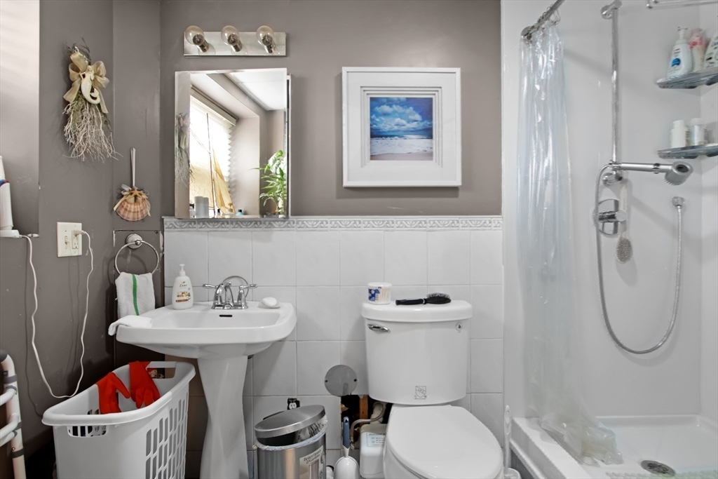 8 Nancy Street Fairhaven, MA 02719 - Photo 25 of 36