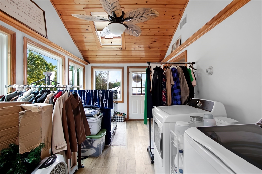 8 Nancy Street Fairhaven, MA 02719 - Photo 9 of 36