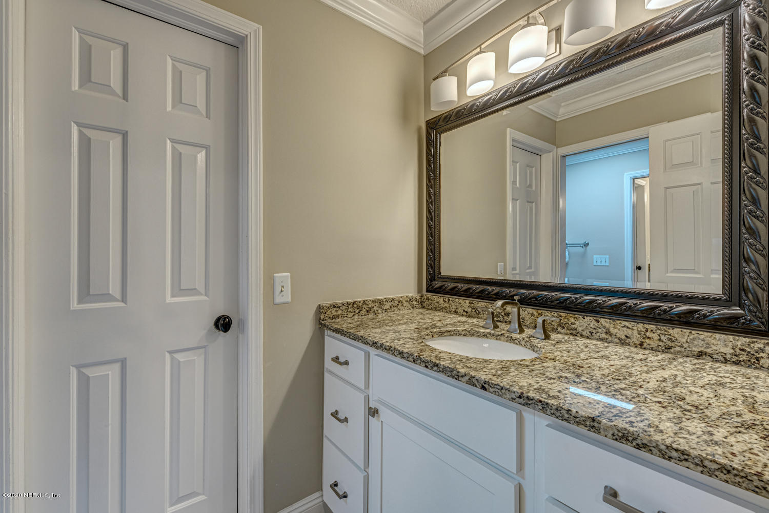 21 Corona Road Ponte Vedra Beach, FL 32082 - Photo 9 of 19 Guest Bath 2