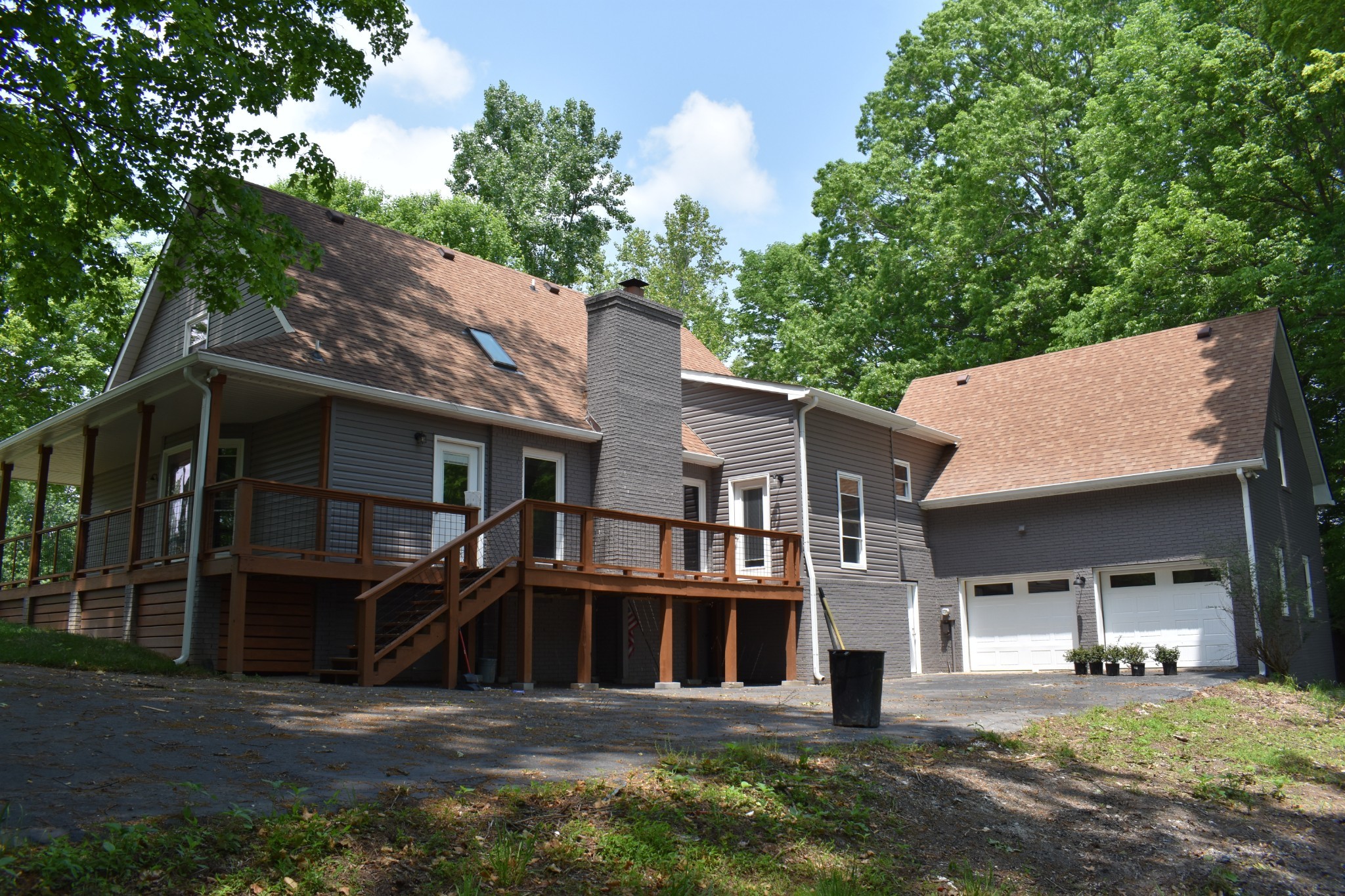 3445 Forest Park Road Springfield, TN 37172 - Photo 3 of 46 a front view of a house with a yard