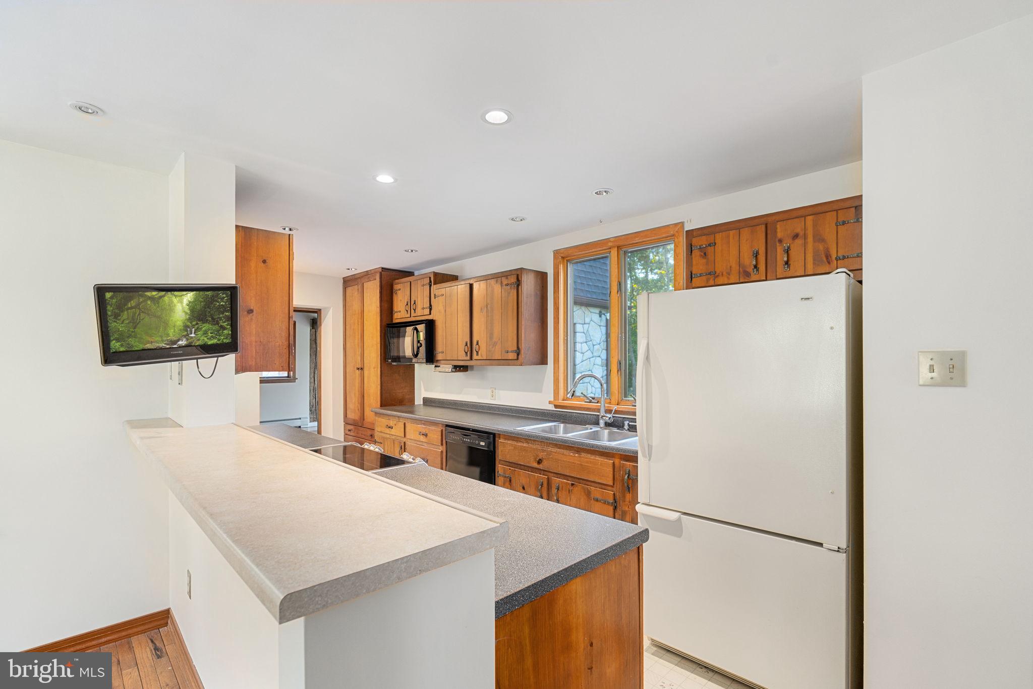 292 Baldy Hill Road Alburtis, PA 18011 - Photo 21 of 43 Kitchen